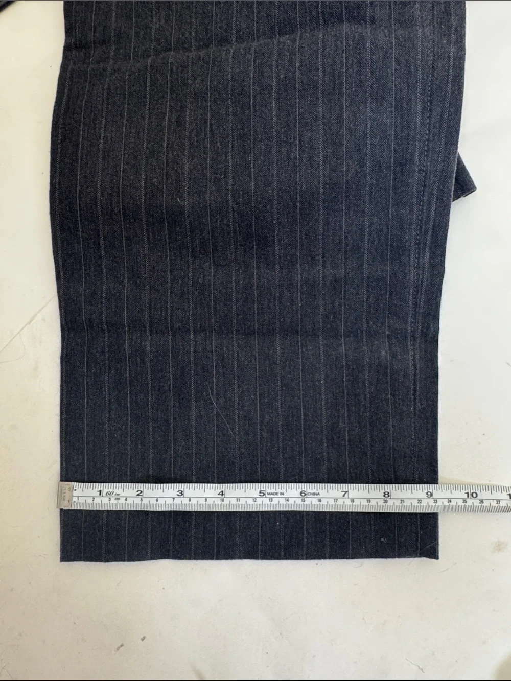 Banana Republic Men’s Gray Dress Pants with Pinstripe Texture 32x30